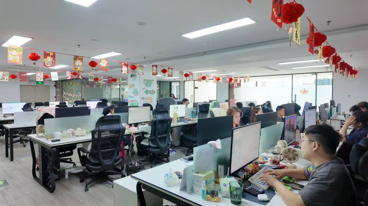 ECOMCARE operations team working in the China office